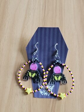 🧋NEW🧋Hand Crafted Pink & Yellow Spider Hoop Earrings